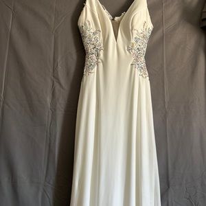 A ivory wedding or prom dress